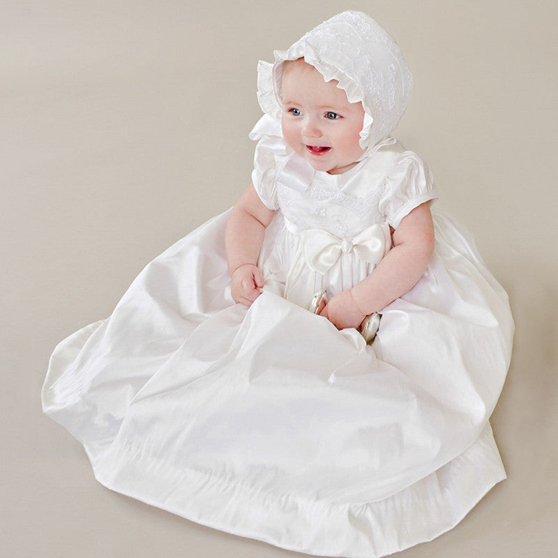 Vestido infantil para bautizo de cien días