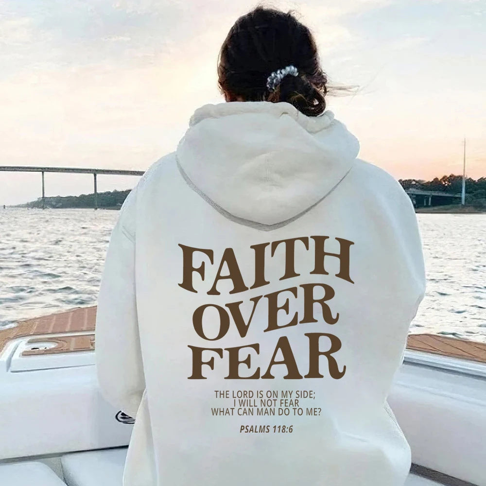 Sudadera con capucha cristiana Faith Over Fear, sudadera cristiana, sudadera con capucha de Jesús, sudadera con capucha de moda, camiseta con versículo bíblico, ropa estética unisex